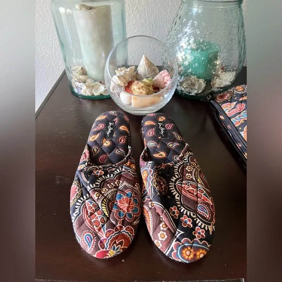 Vera Bradley slippers - Picture 3 of 7
